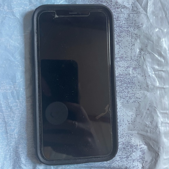 Iphone 11 - SOLD - Picture 2 of 9